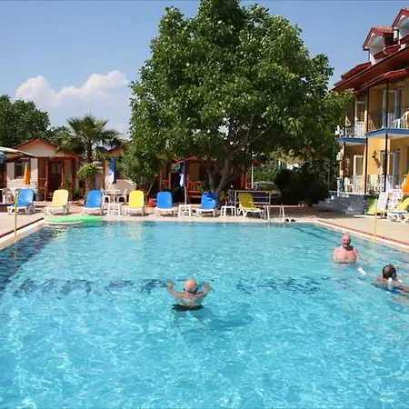 Happy Nur Oludeniz