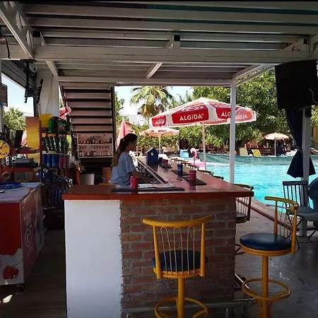 Ξενοδοχείο Happy Nur Φετιγιέ