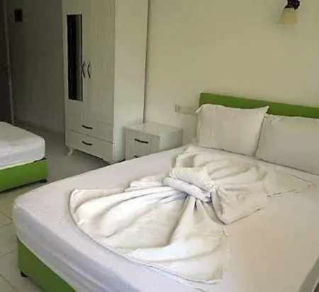 Happy Nur Hotel