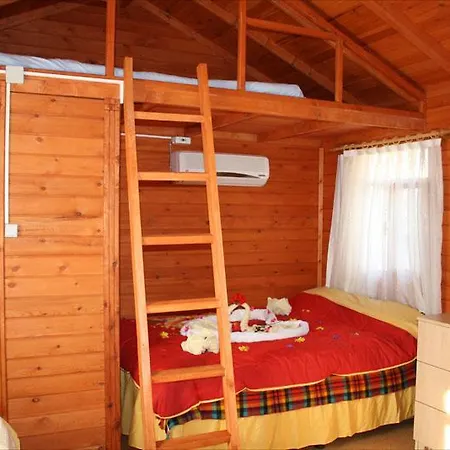 Happy Nur Otel 3*