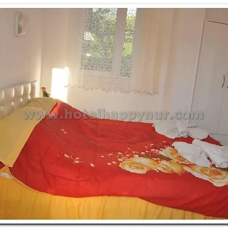 Happy Nur Hotel 3*