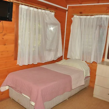 Happy Nur Otel 3*